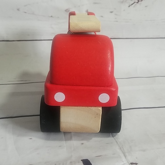 Plan Toys Wood mini Fire Truck Ladder - Picture 4 of 5